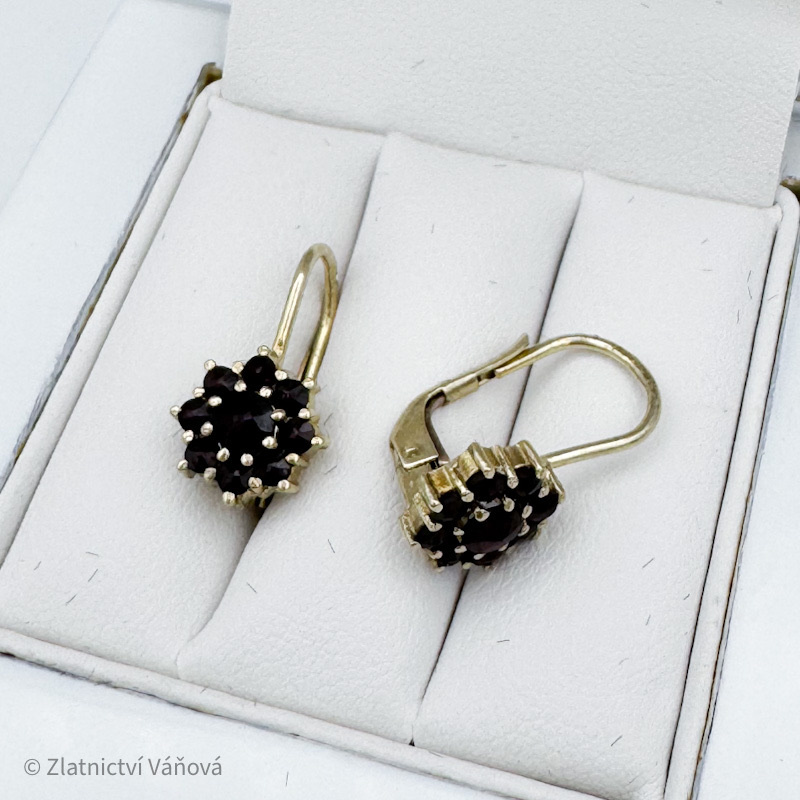 Žluté zlato náušnice s granátky na klapku